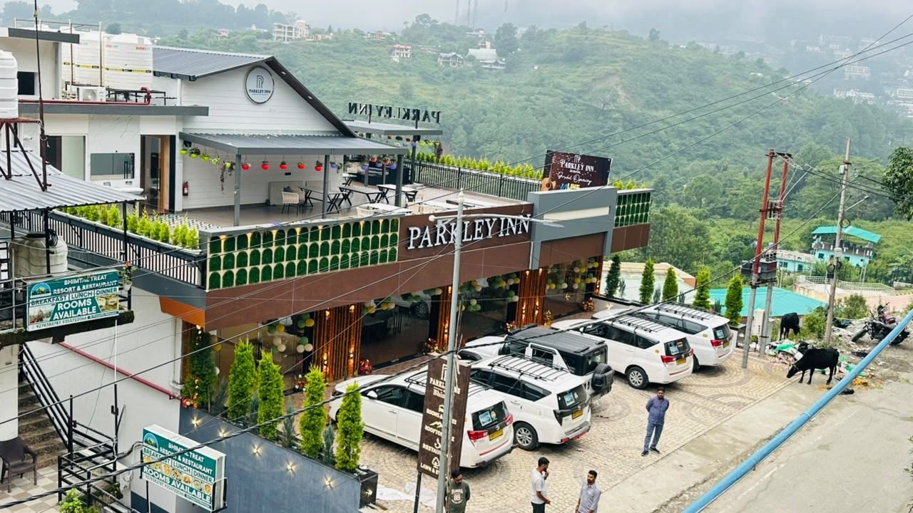 Parkley Inn building on Naukuchitaal Road, Bhimtal