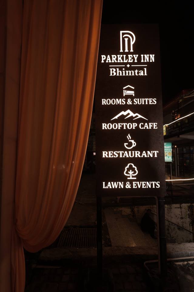 Restaurant at Parkley Inn Bhimtal - photo 1