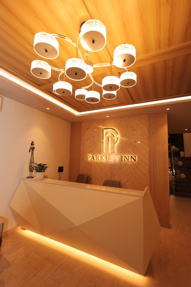 Restaurant at Parkley Inn Bhimtal - photo 3